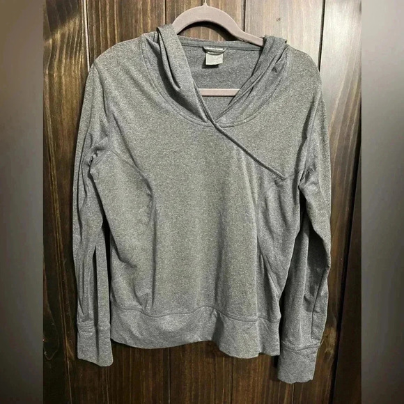 Levelwear Women’s Hoodie. Size: Large - Picture 3 of 9